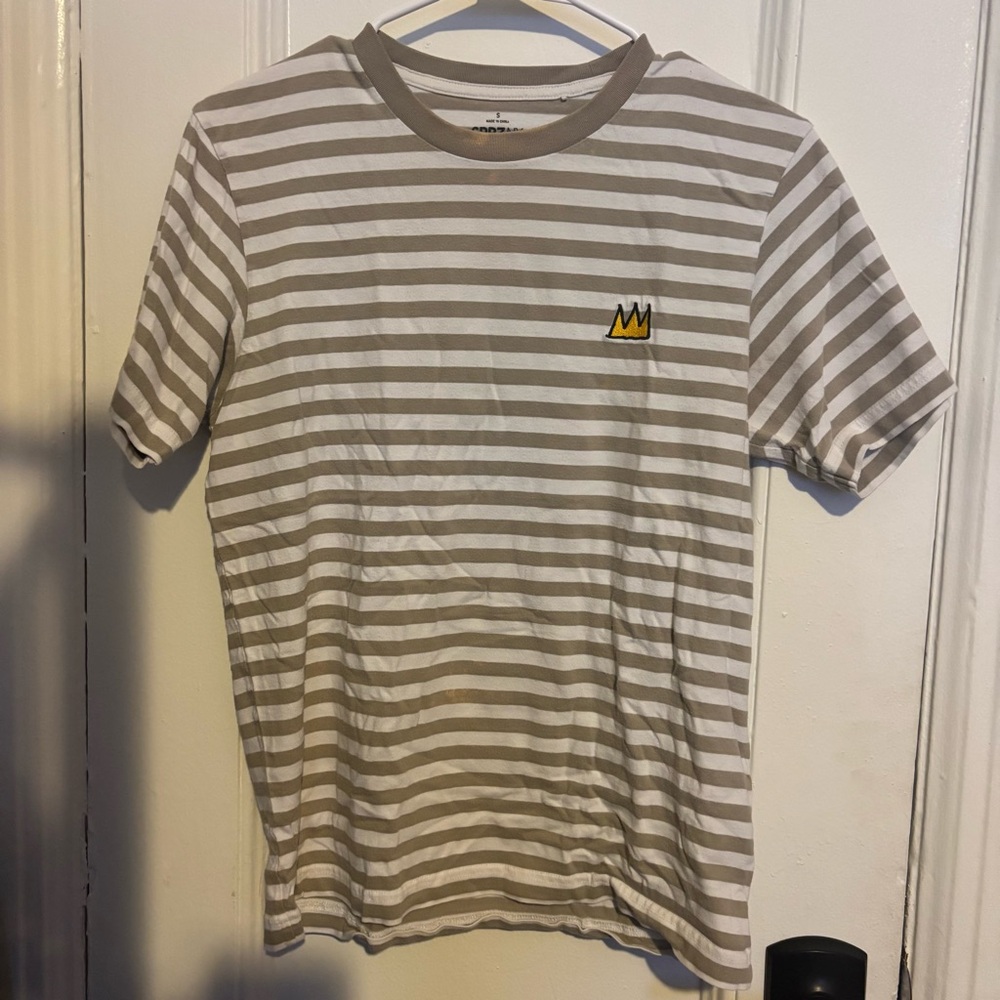 Women Uniqlo Shirt Ft Jean Michel Basquet